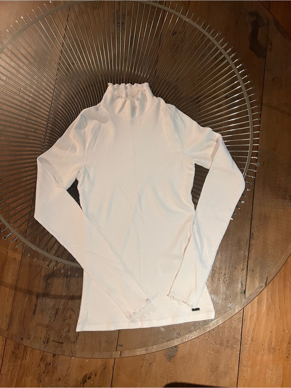 Hollister White Long-Sleeve Ruffle Mock Neck Tee